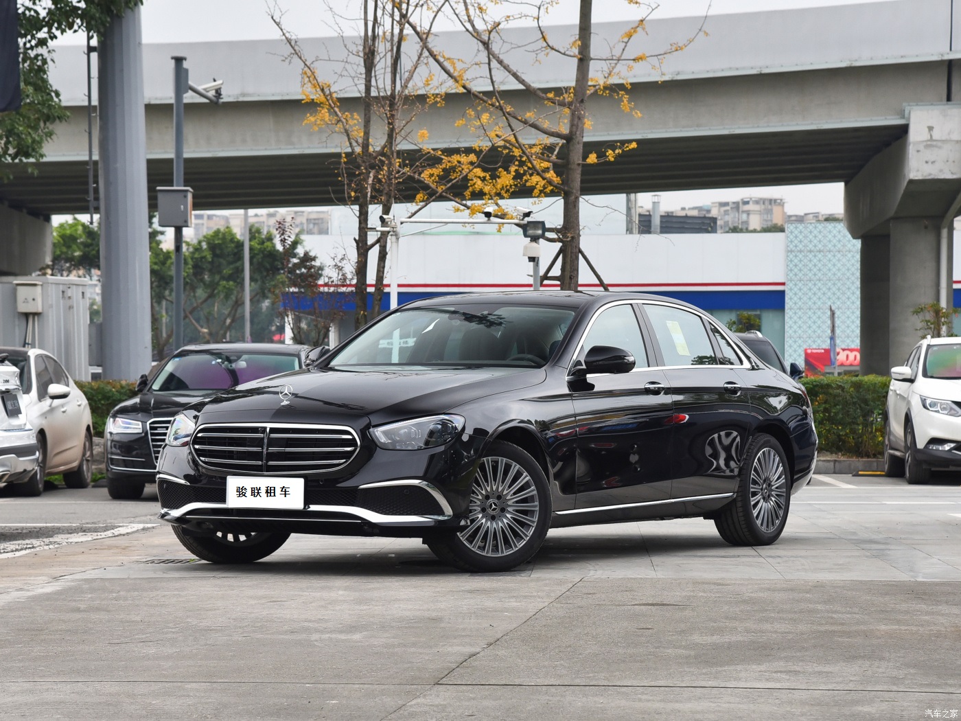 奔馳E300L